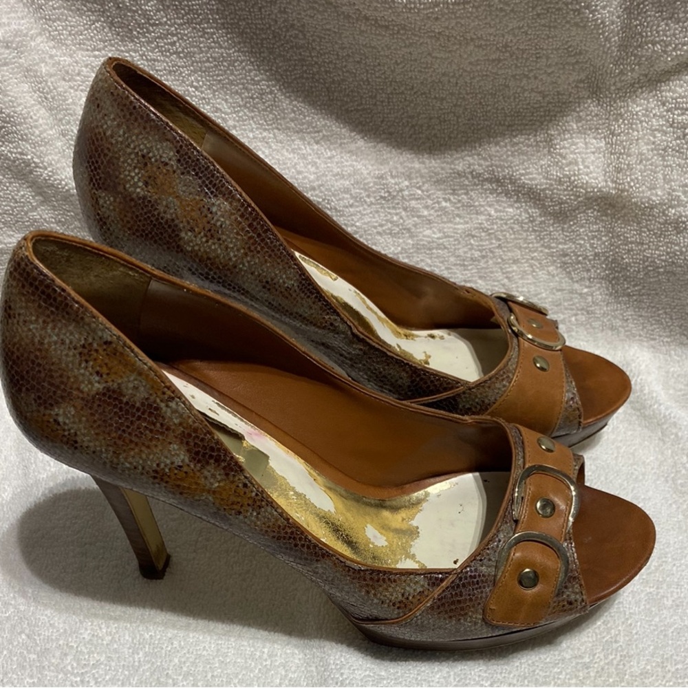 International Concepts Brown stilettos open toe real comfy  looks snake skin.